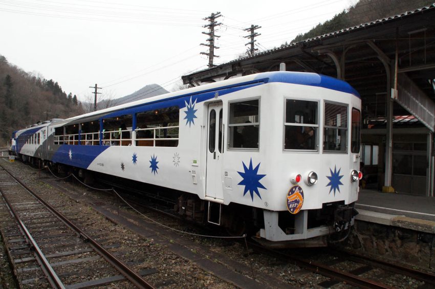 奥出雲おろち号（島根県、広島県）